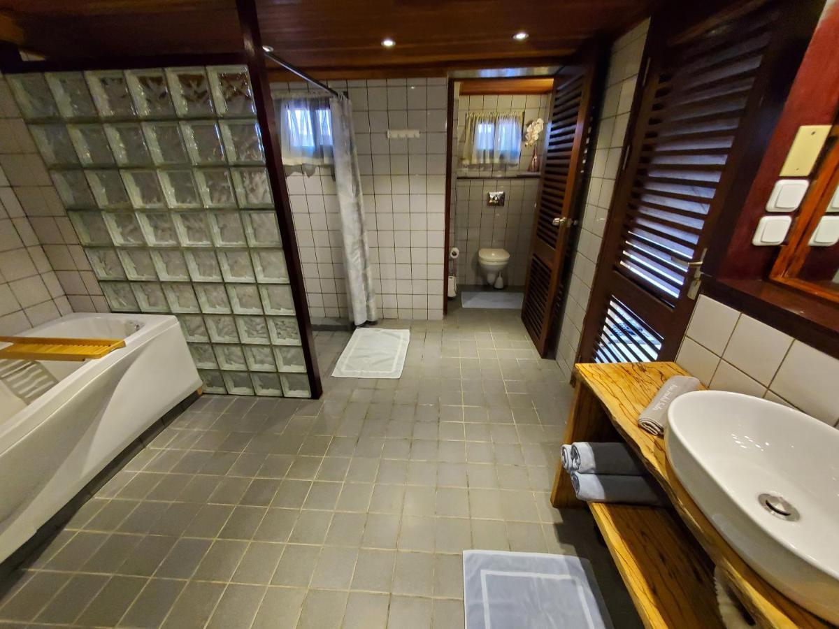 Prins Hendrik Suites Παραμαρίμπο Εξωτερικό φωτογραφία